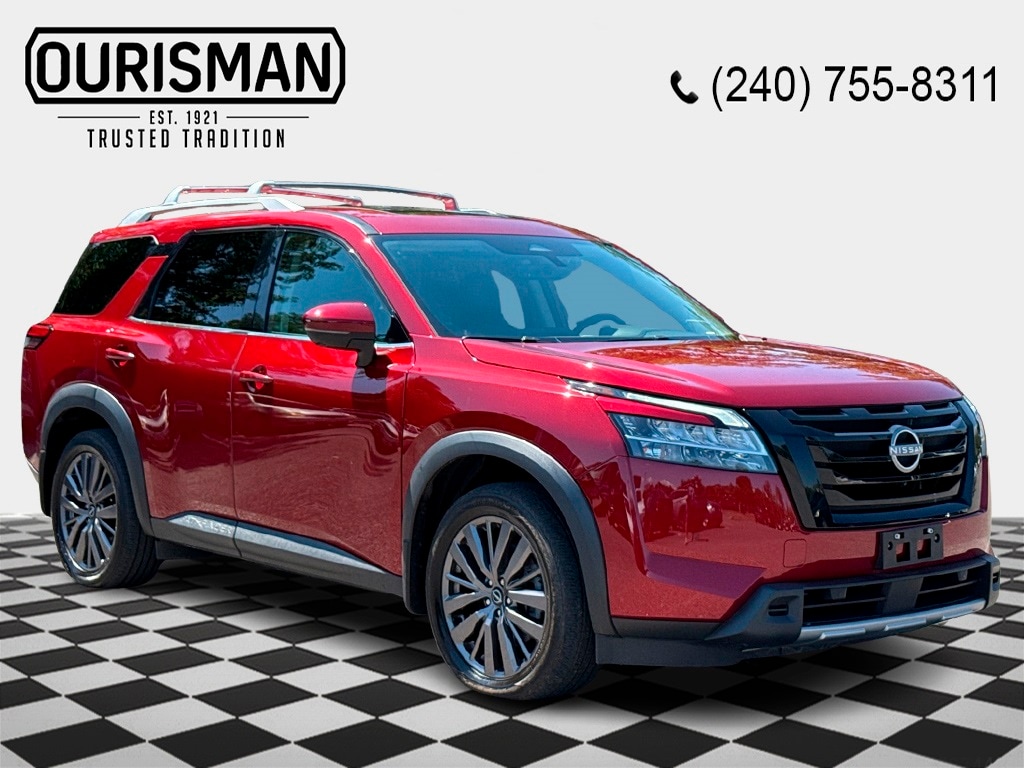 2023 Nissan Pathfinder SL