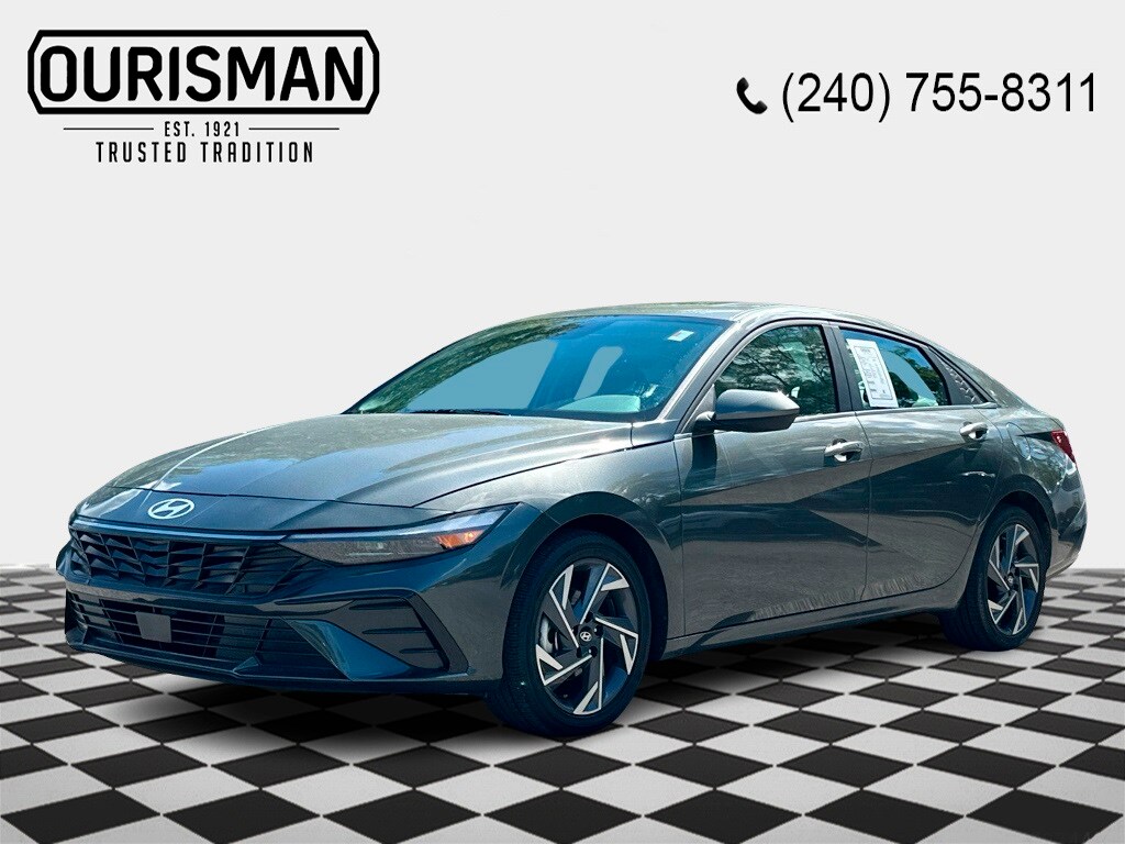 2025 Hyundai Elantra SEL Convenience photo 4