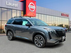 2026 Nissan Pathfinder Platinum SUV