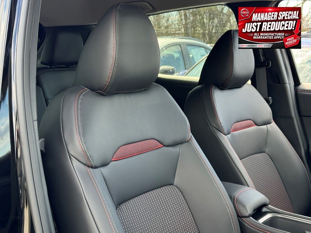 2025 Nissan Kicks SR AWD - Photo 10