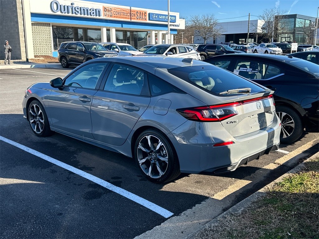 2025 Honda Civic Hybrid Sport Touring photo 2