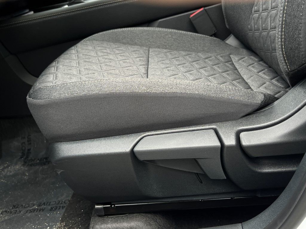 2025 Nissan Kicks SV AWD - Photo 15