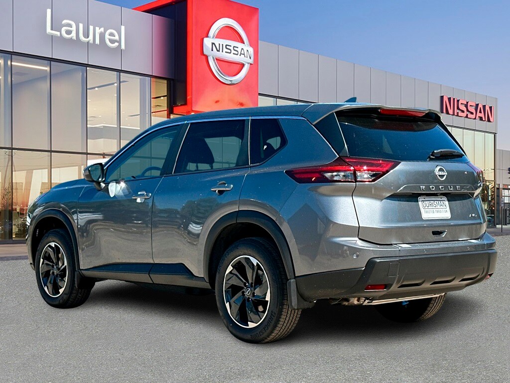 2026 Nissan Rogue SV photo 3