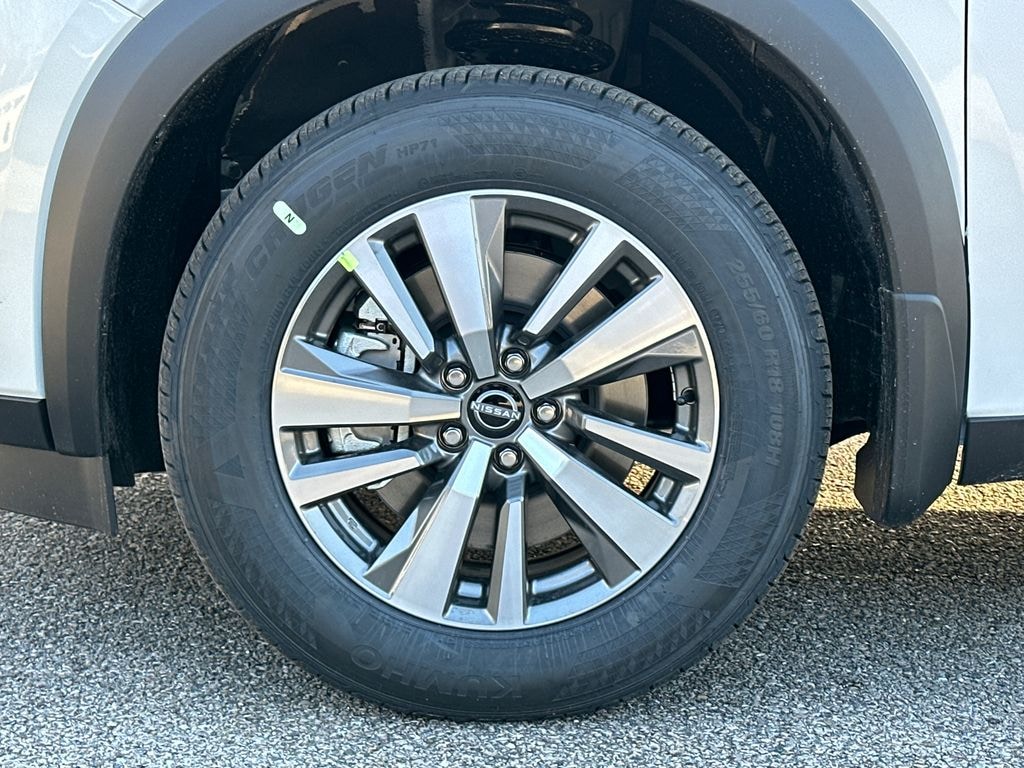 New 2025 Nissan Pathfinder SL SUV