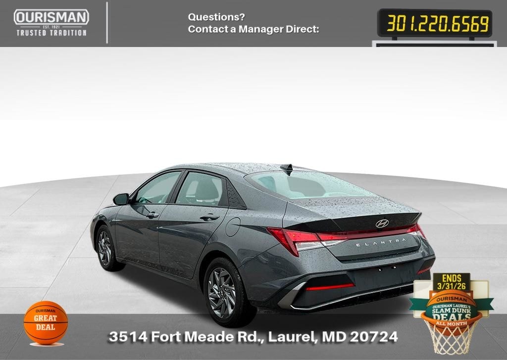 Used 2024 Hyundai Elantra SEL Sedan