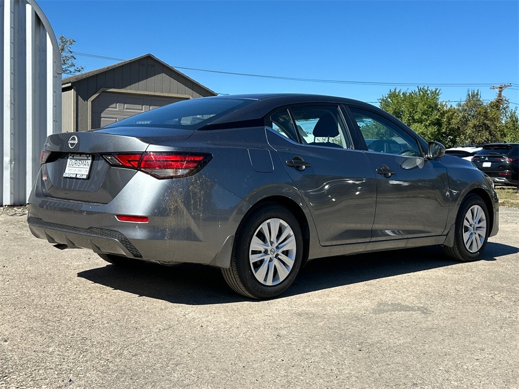 2025 Nissan Sentra S photo 2