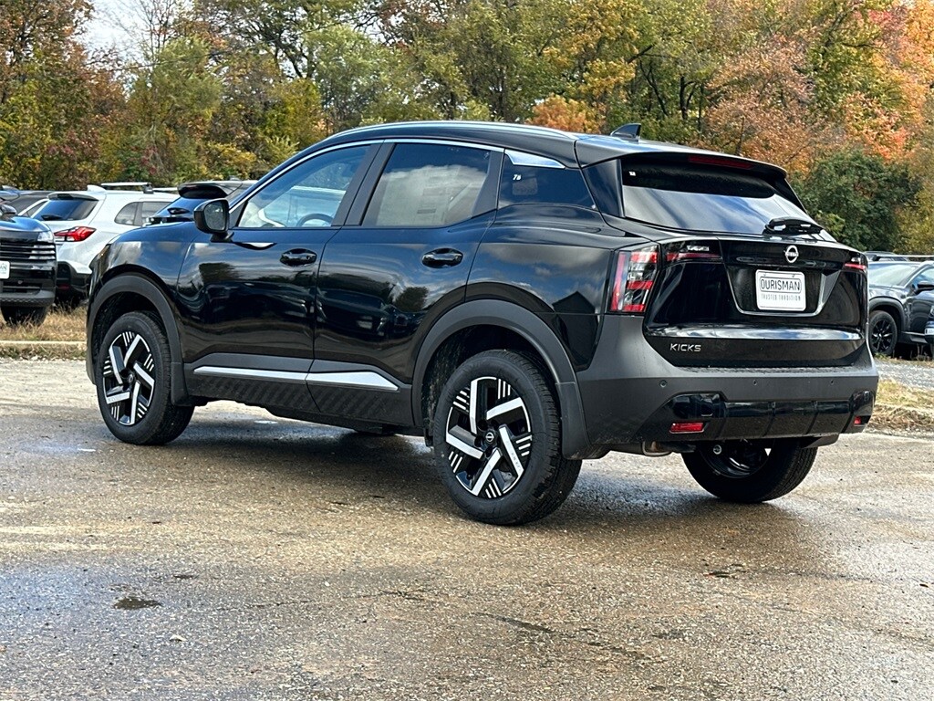 New 2026 Nissan Kicks SV SUV