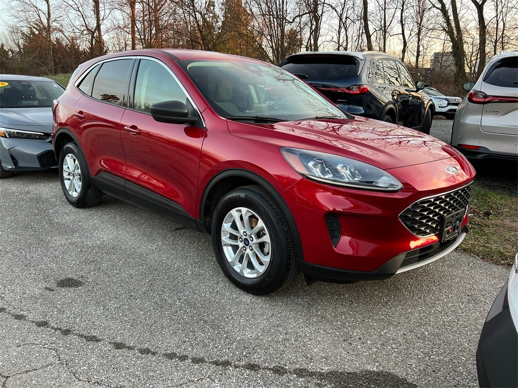 2022 Ford Escape SE's photo