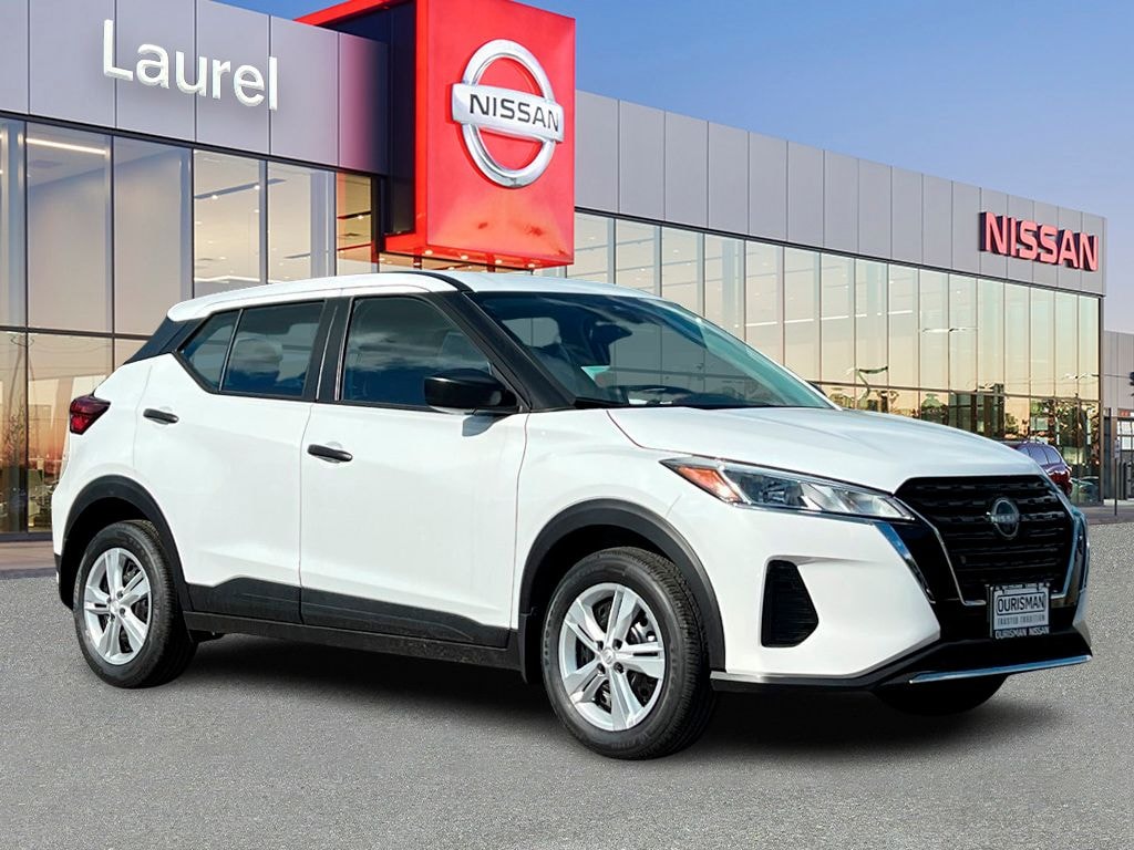 New 2025 Nissan Kicks Play S SUV