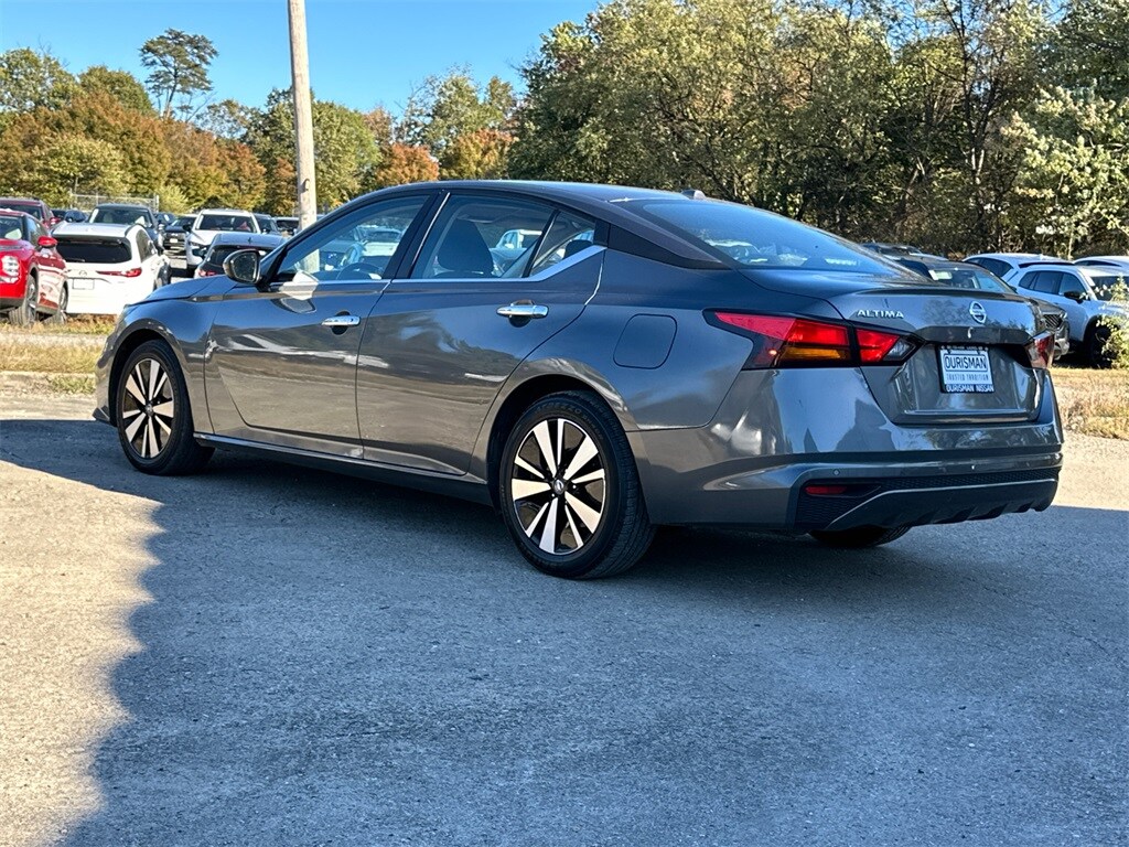 2021 Nissan Altima 2.5 SV photo 3