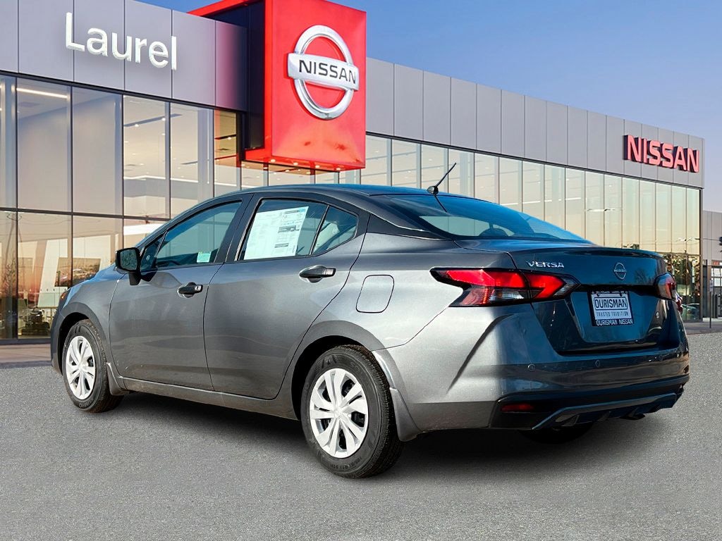 New 2025 Nissan Versa 1.6 S Sedan
