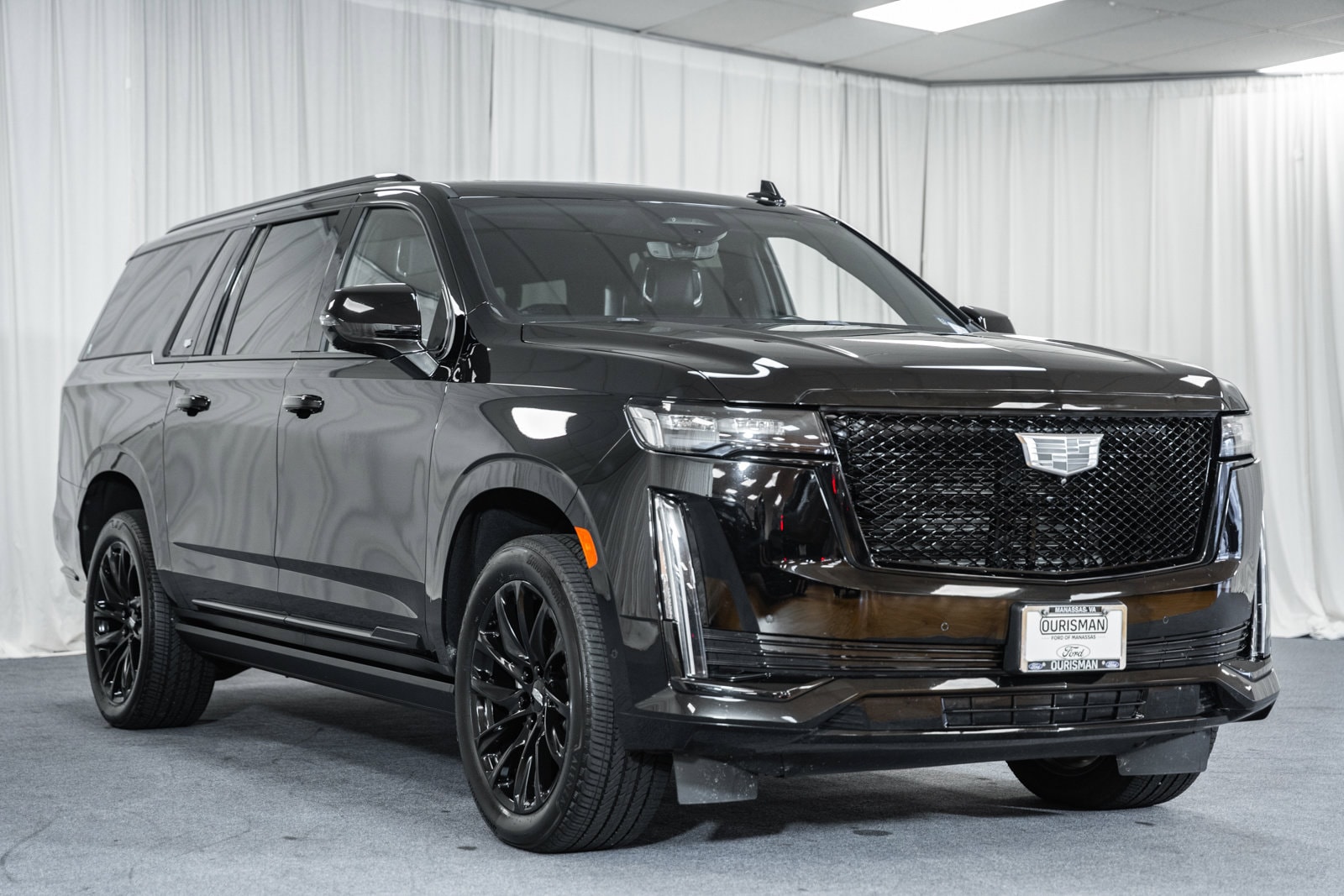 2023 Cadillac Escalade ESV Sport
