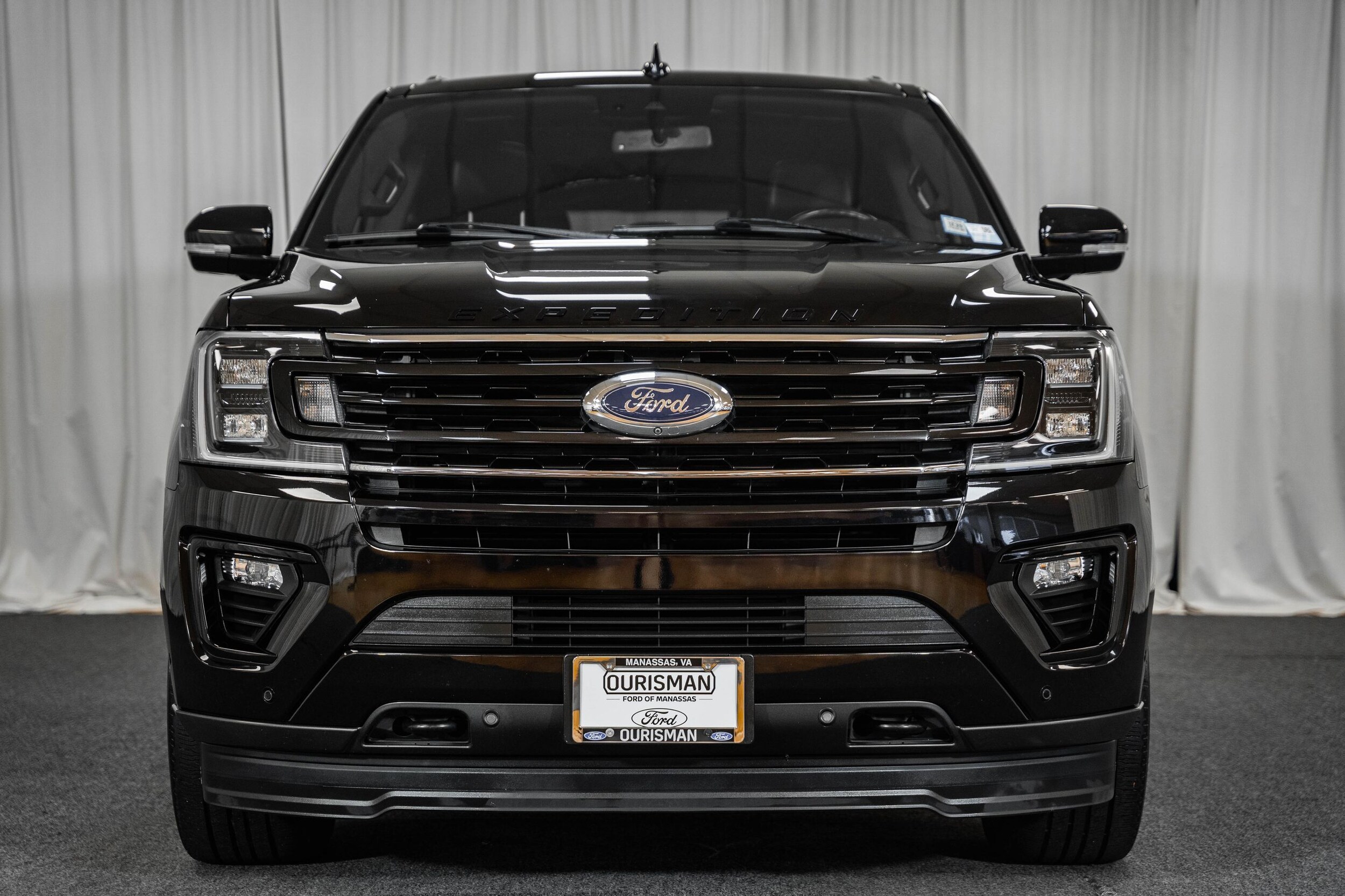 2021 Ford Expedition MAX Limited photo 2