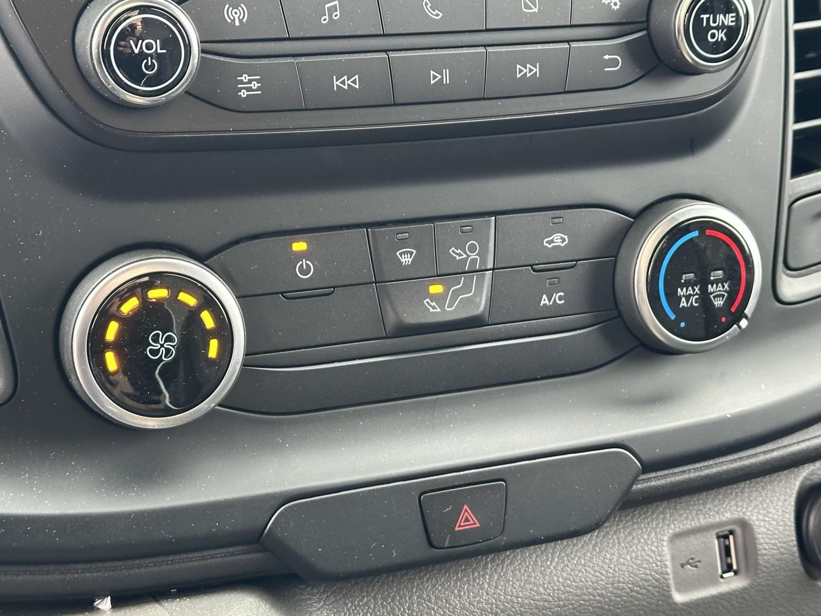 2024 Ford Transit Cutaway Base - Photo 14