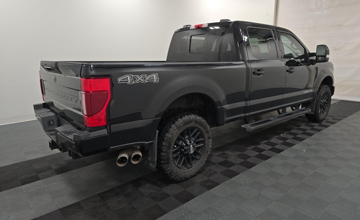 2022 Ford F-250 Lariat photo 3