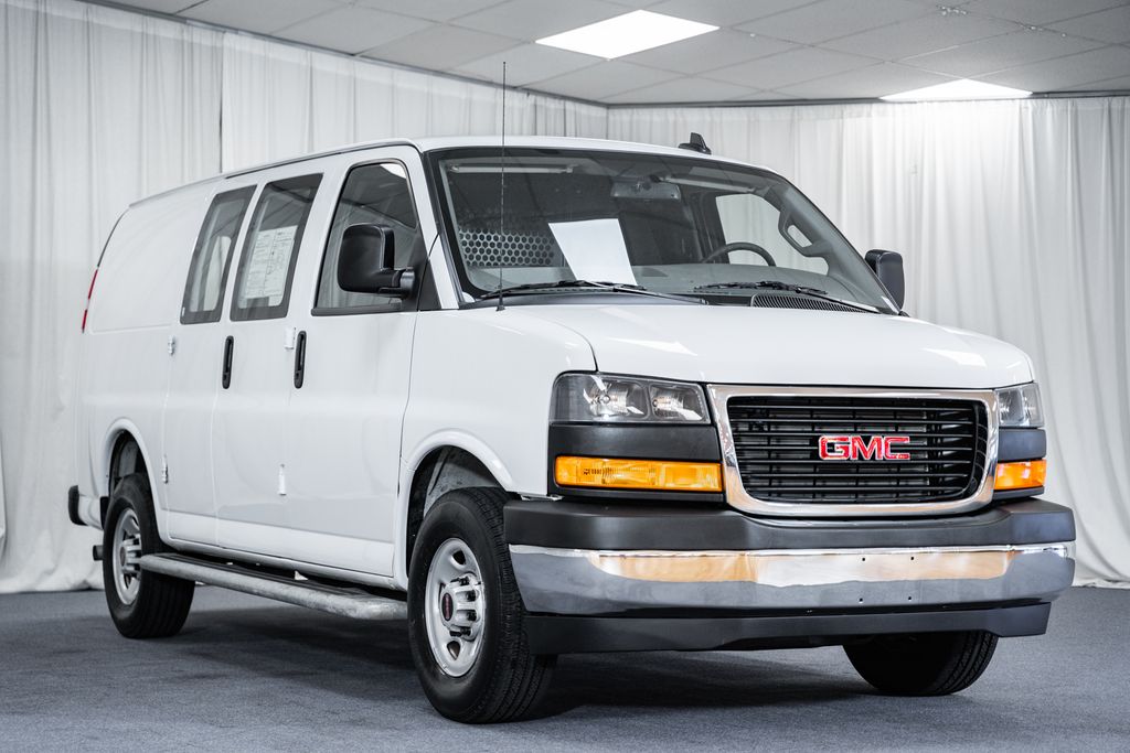 2024 GMC Savana Cargo Work Van's photo