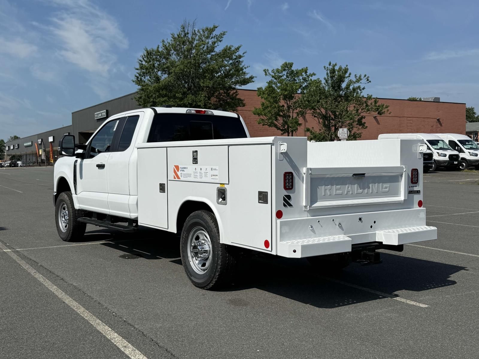 2025 Ford F-350 XL photo 4