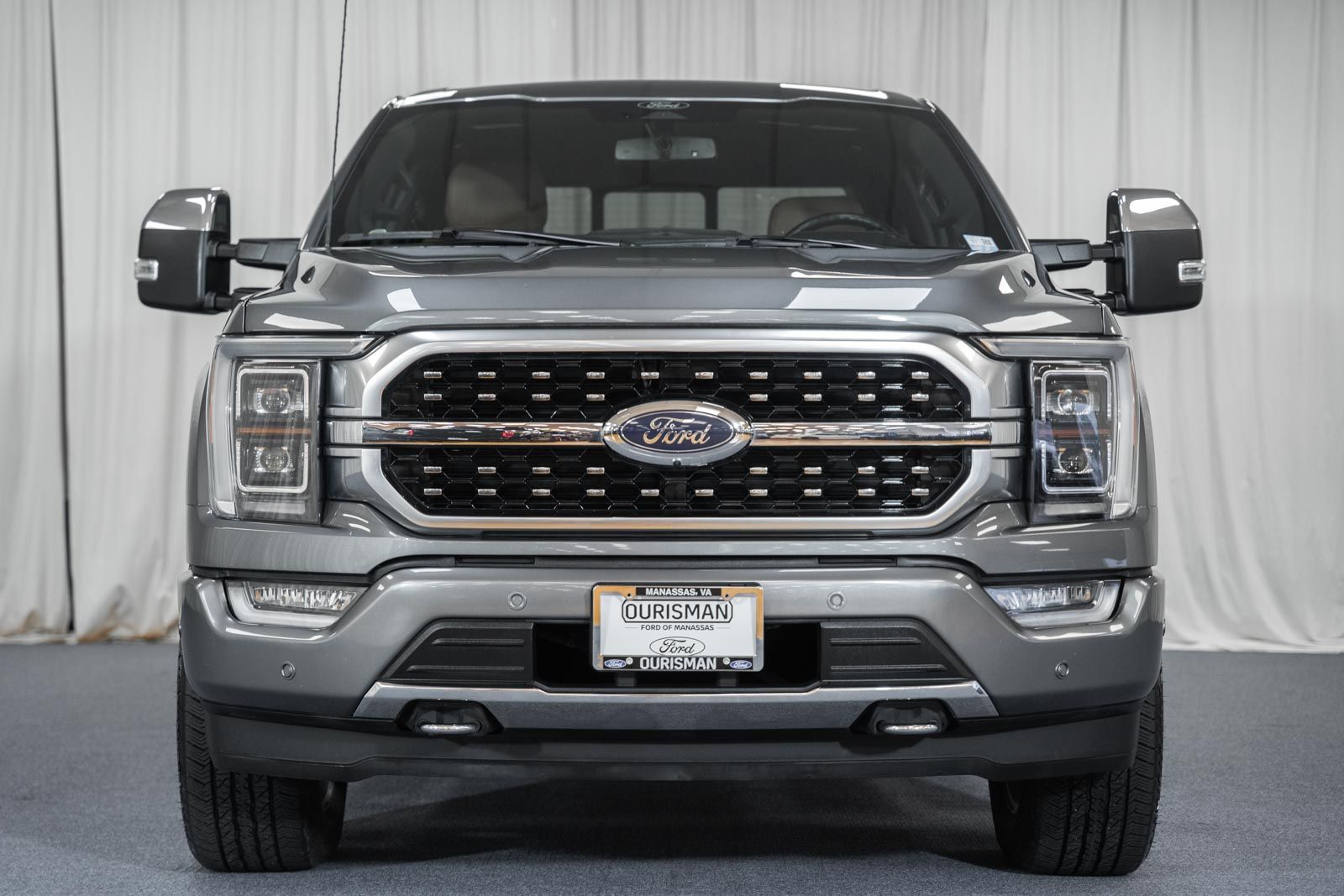 2022 Ford F-150 Platinum photo 2