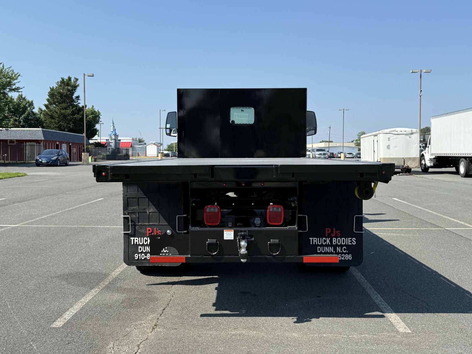 2026 Ford F-650 Base photo 3