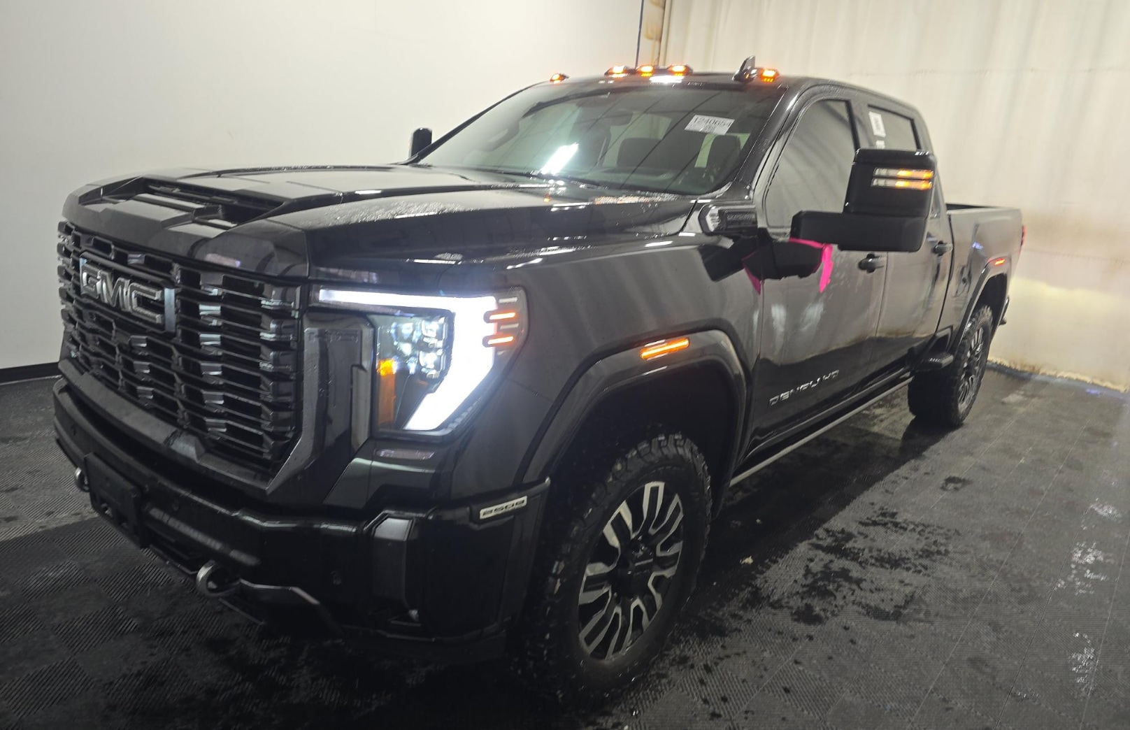 2024 GMC Sierra 2500HD Denali Ultimate's photo