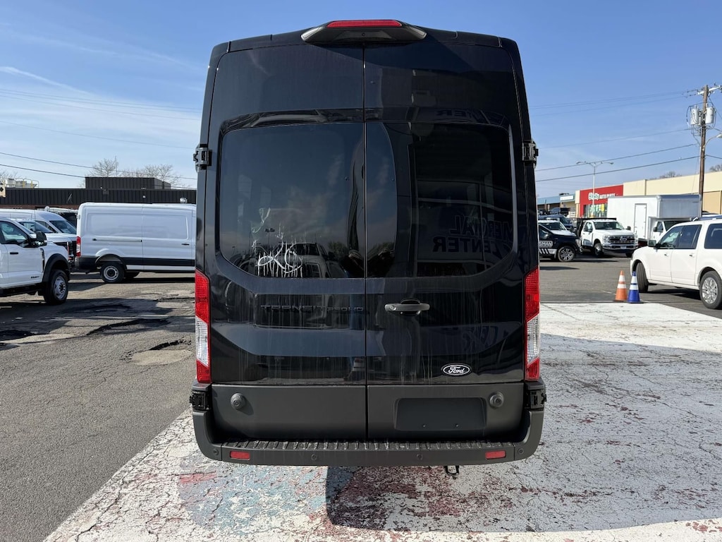 New 2026 Ford Transit-350 Passenger RWD High Roof EL 15 Passenger Van Wagon