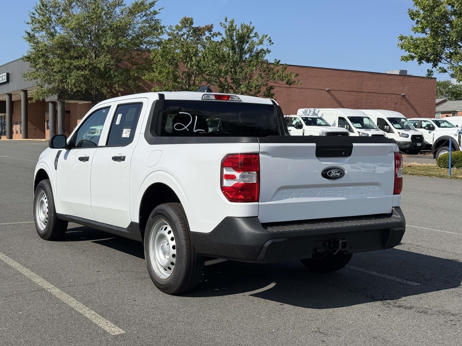 2025 Ford Maverick XL photo 3