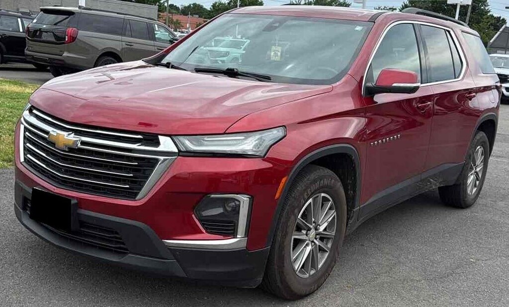 Used 2023 Chevrolet Traverse LT SUV