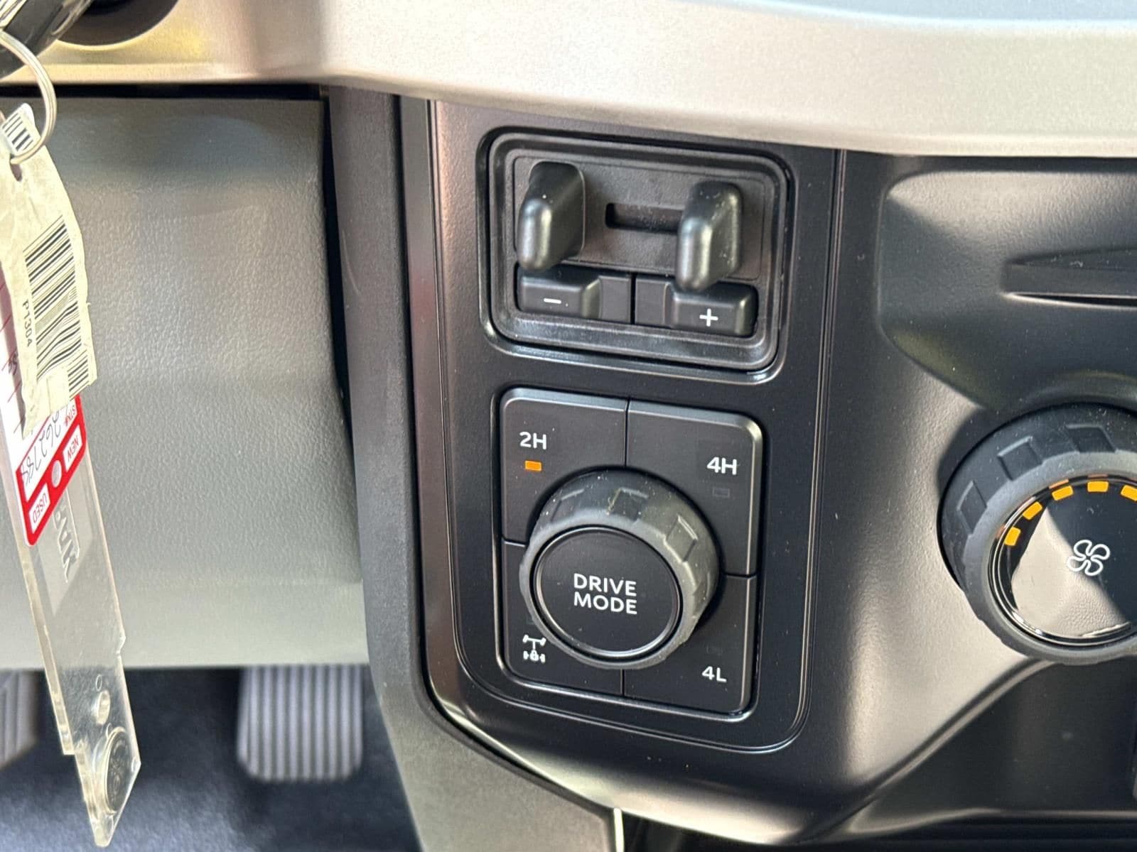 2026 Ford F-350 Super Duty XL - Photo 17