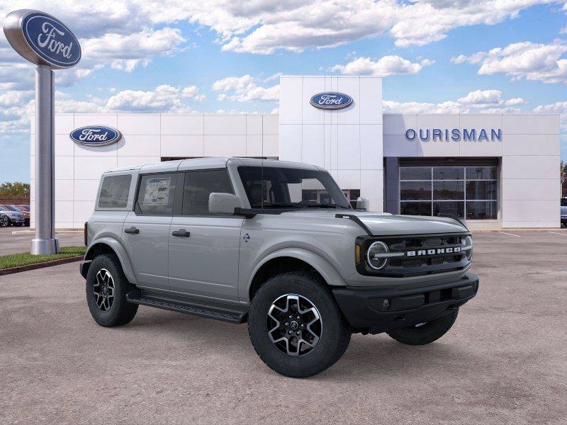 2026 Ford Bronco Outer Banks SUV