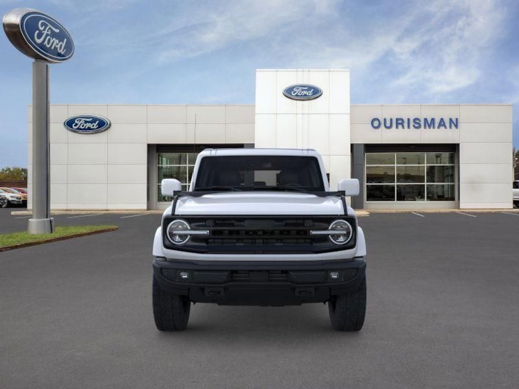 New 2025 Ford Bronco Outer Banks SUV