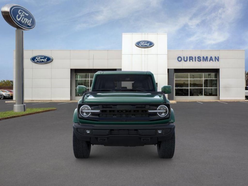 New 2025 Ford Bronco Outer Banks SUV