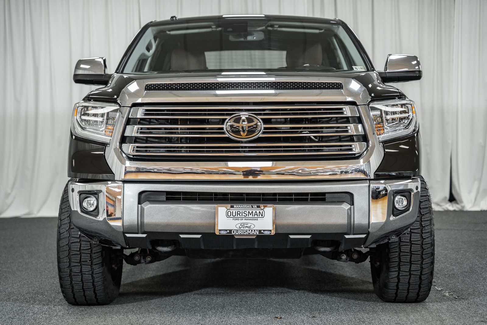 2019 Toyota Tundra Platinum Grade photo 2