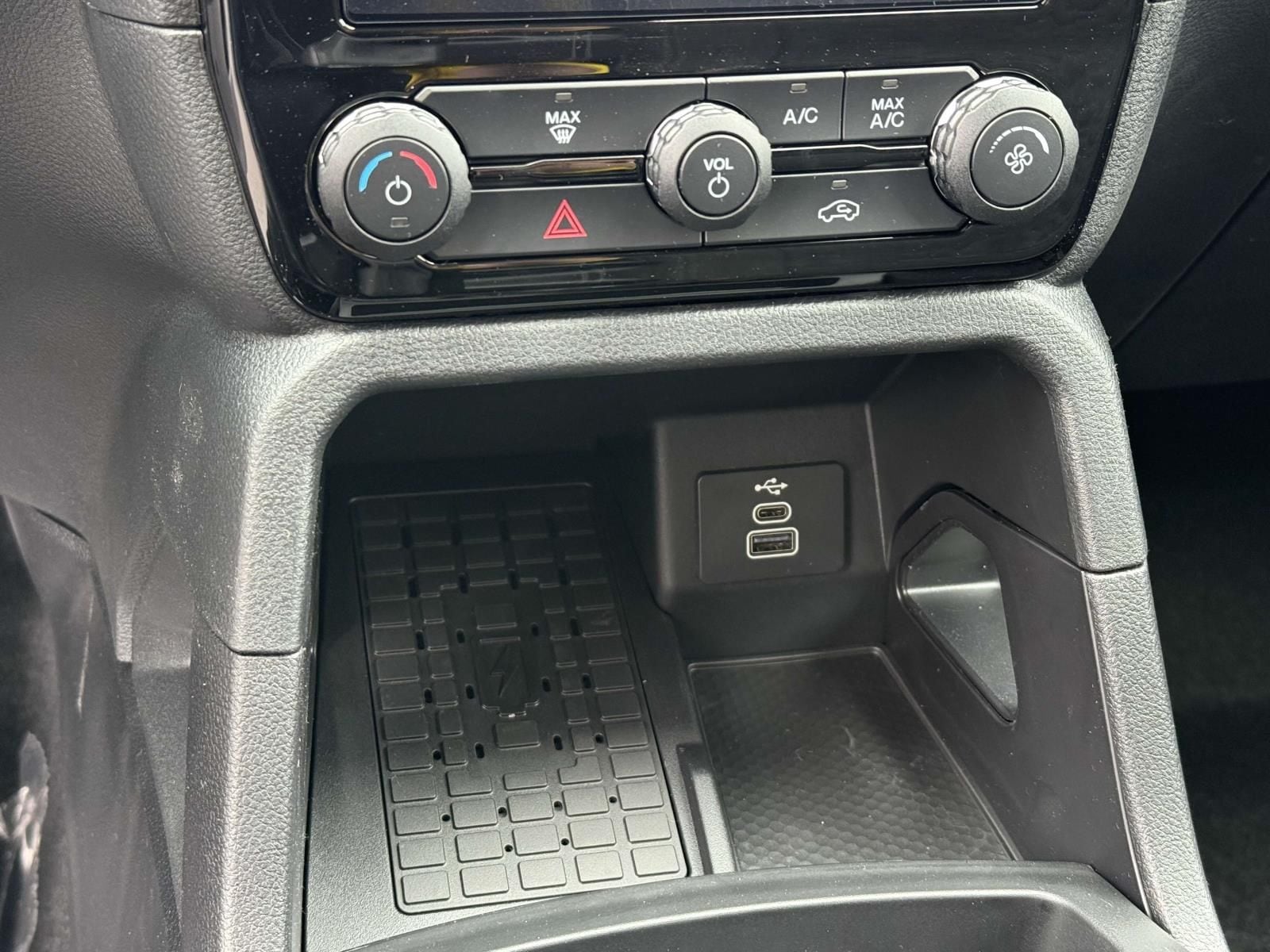 2025 Ford Ranger XLT - Photo 15