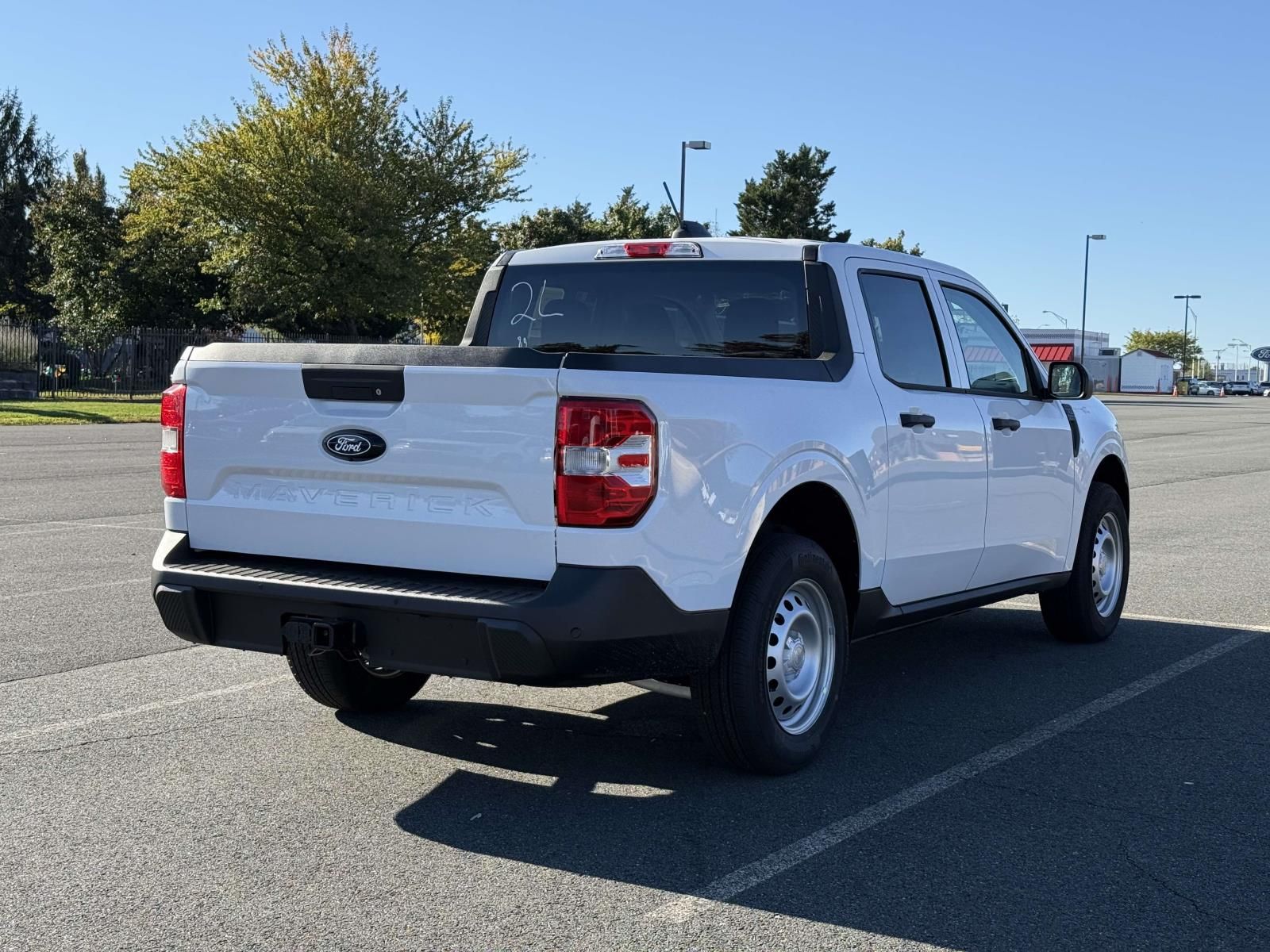 2025 Ford Maverick XL photo 2