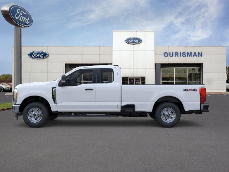 2025 Ford F-250 XL photo 4