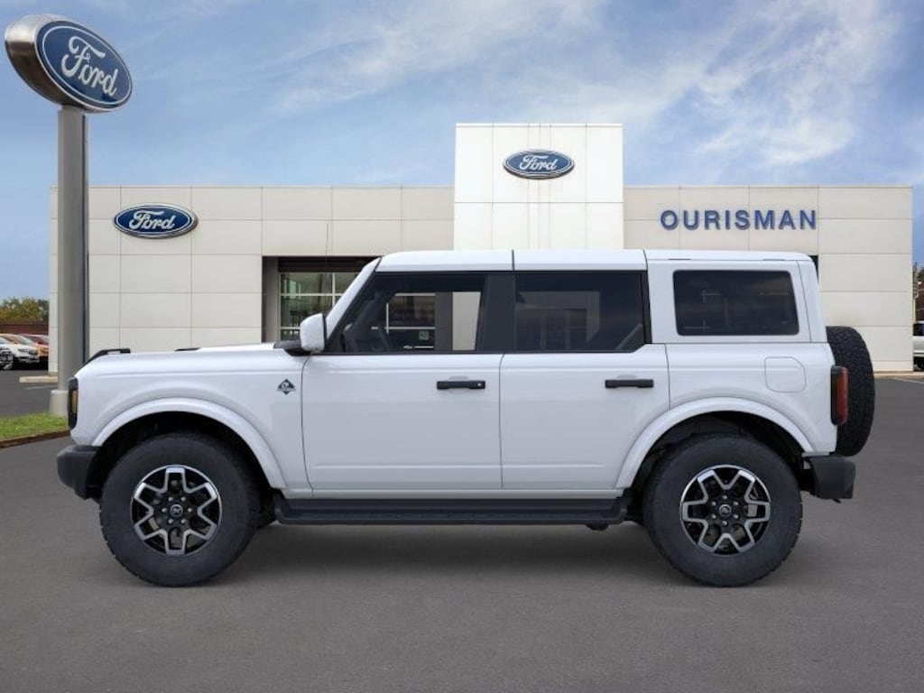 New 2026 Ford Bronco Outer Banks SUV