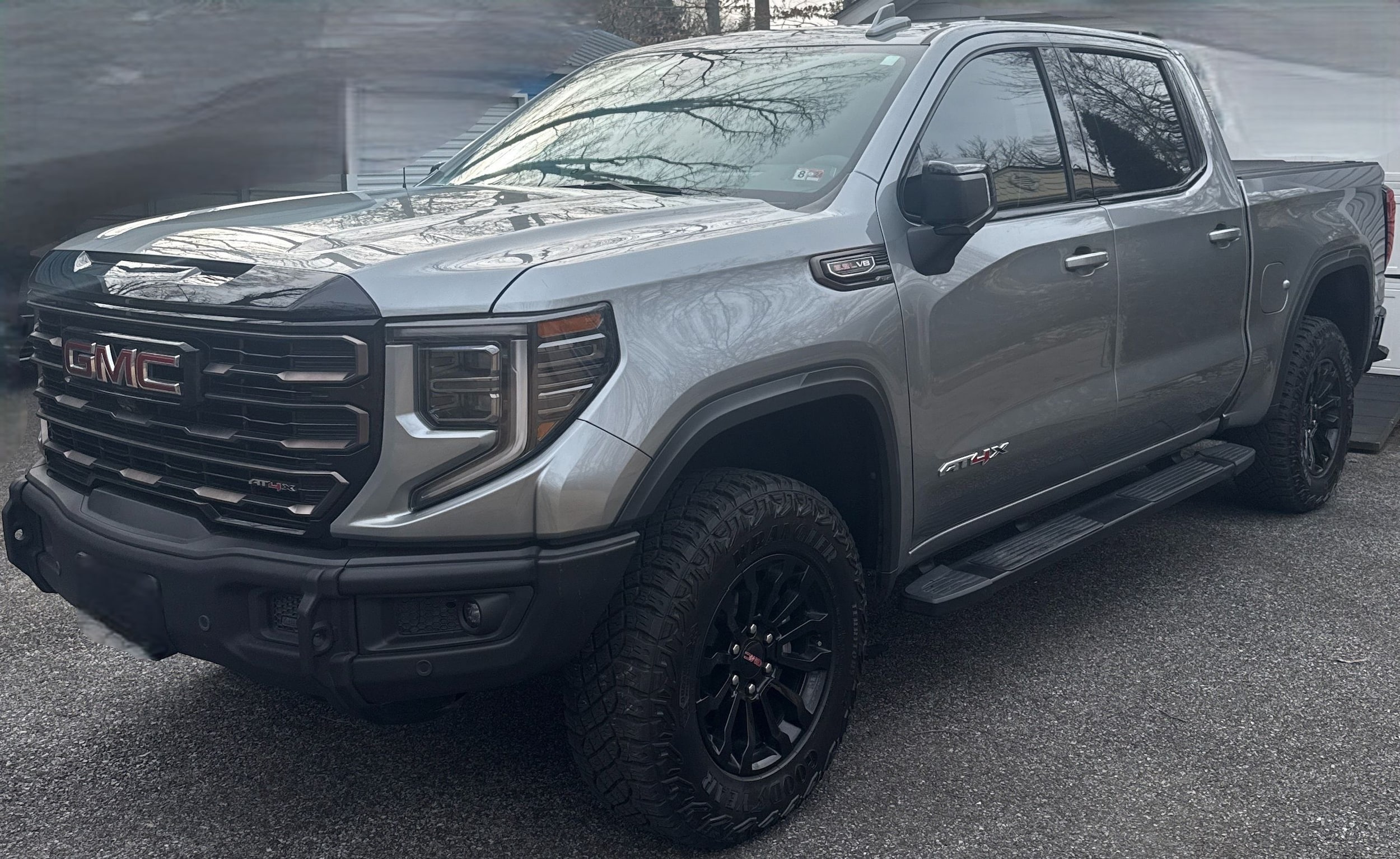 2023 GMC Sierra 1500 AT4X's photo