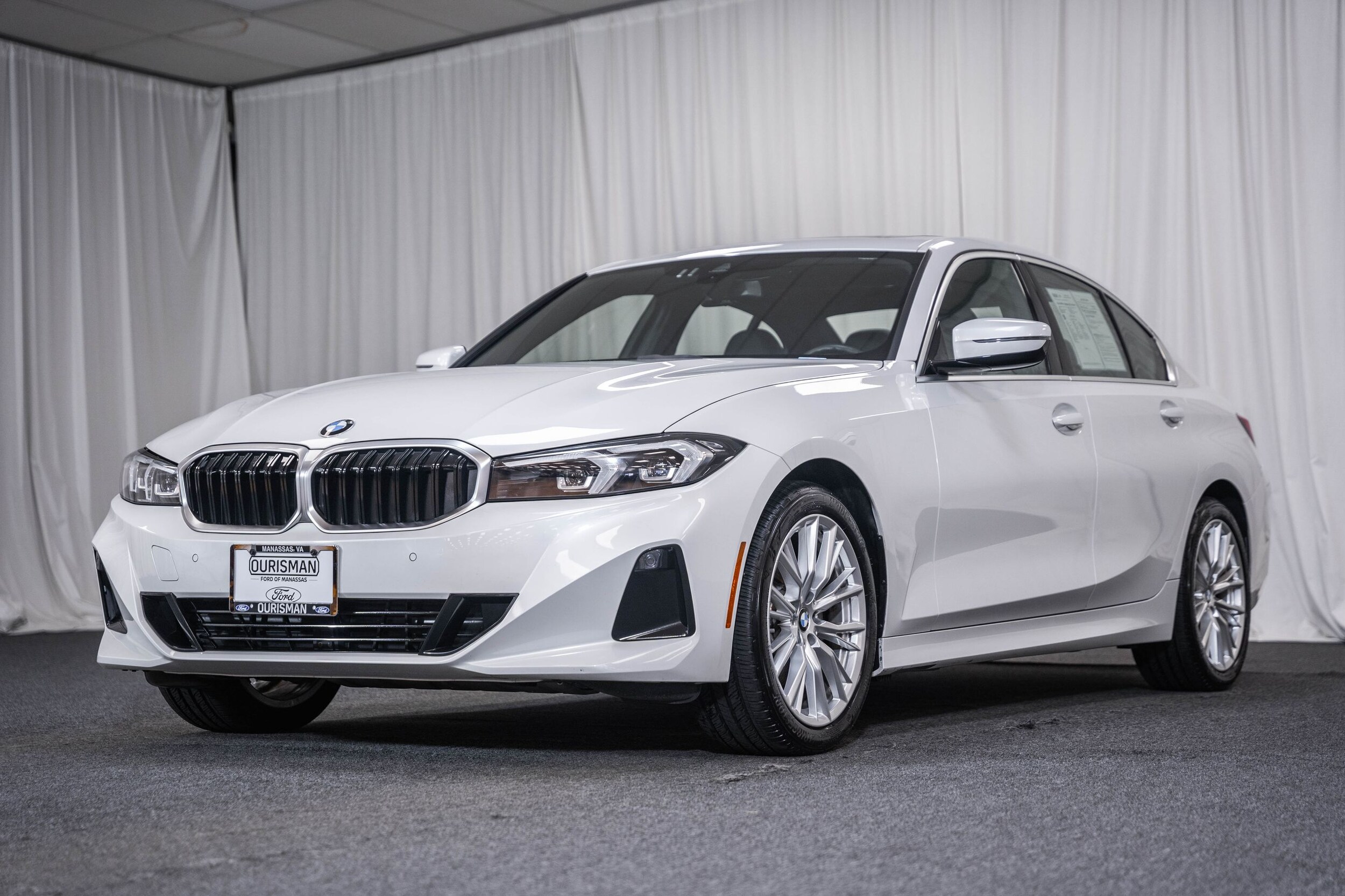 2024 Bmw 330i xDrive Sedan photo 3