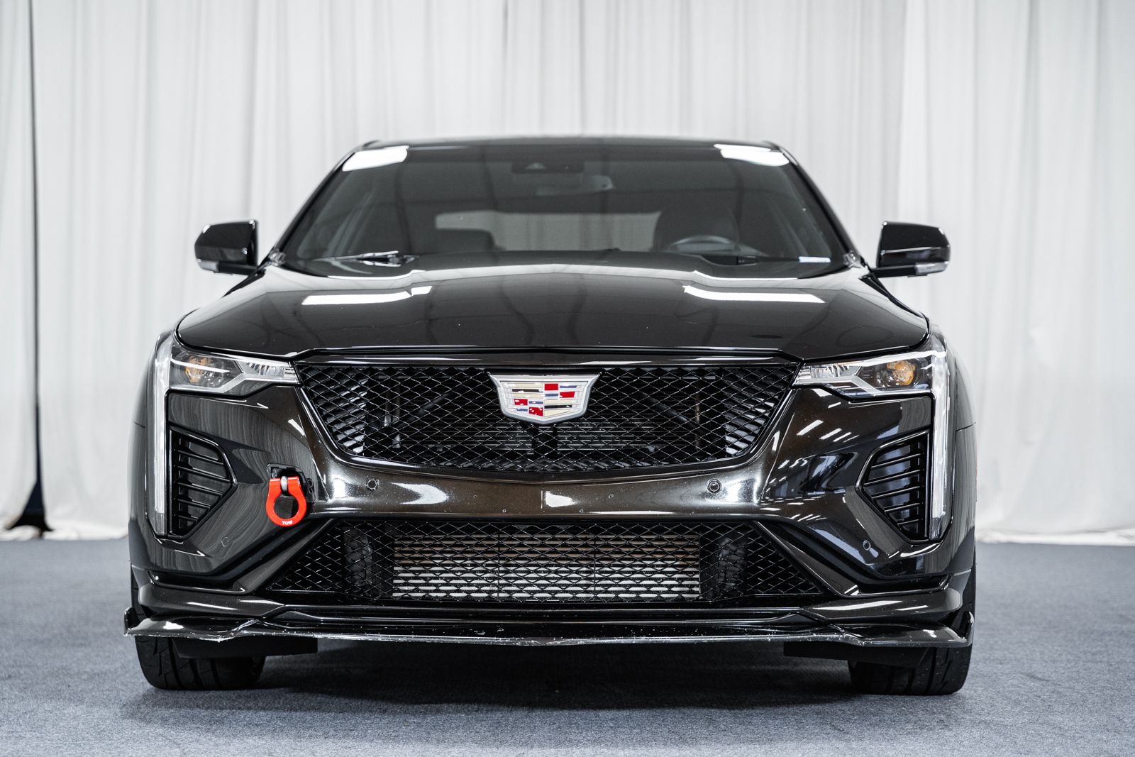 2023 Cadillac CT4 photo 2