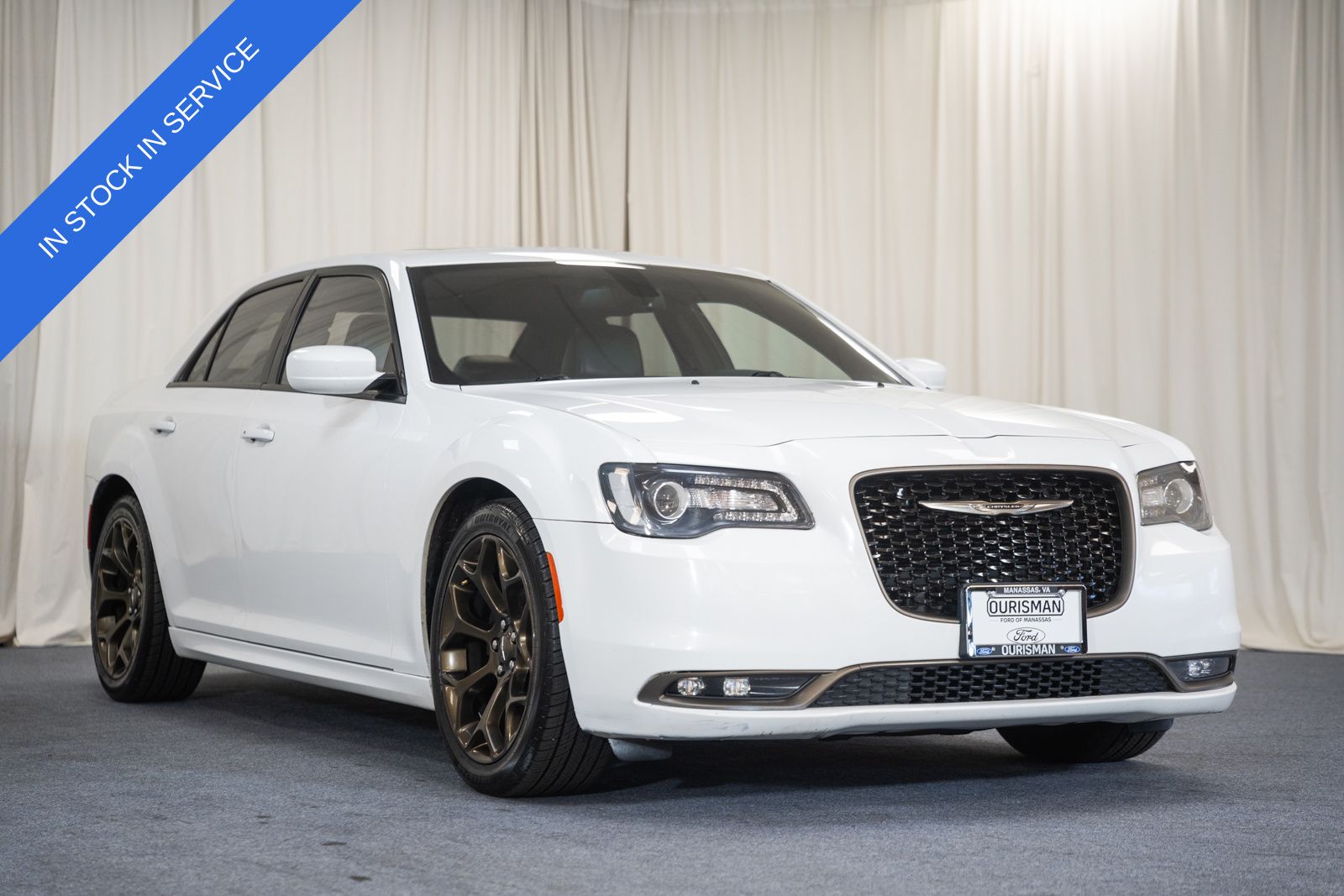 2016 Chrysler 300 S Alloy Edition's photo