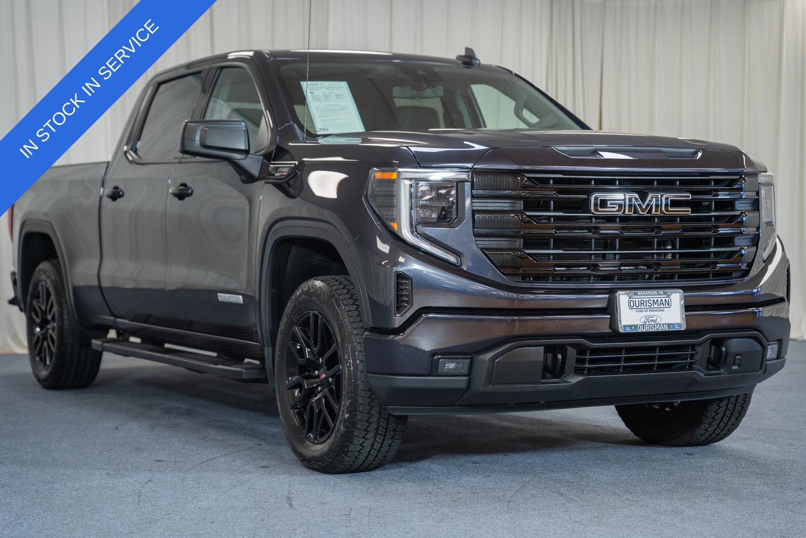 2023 GMC Sierra 4WD Crew Cab Short Box Elevation's photo