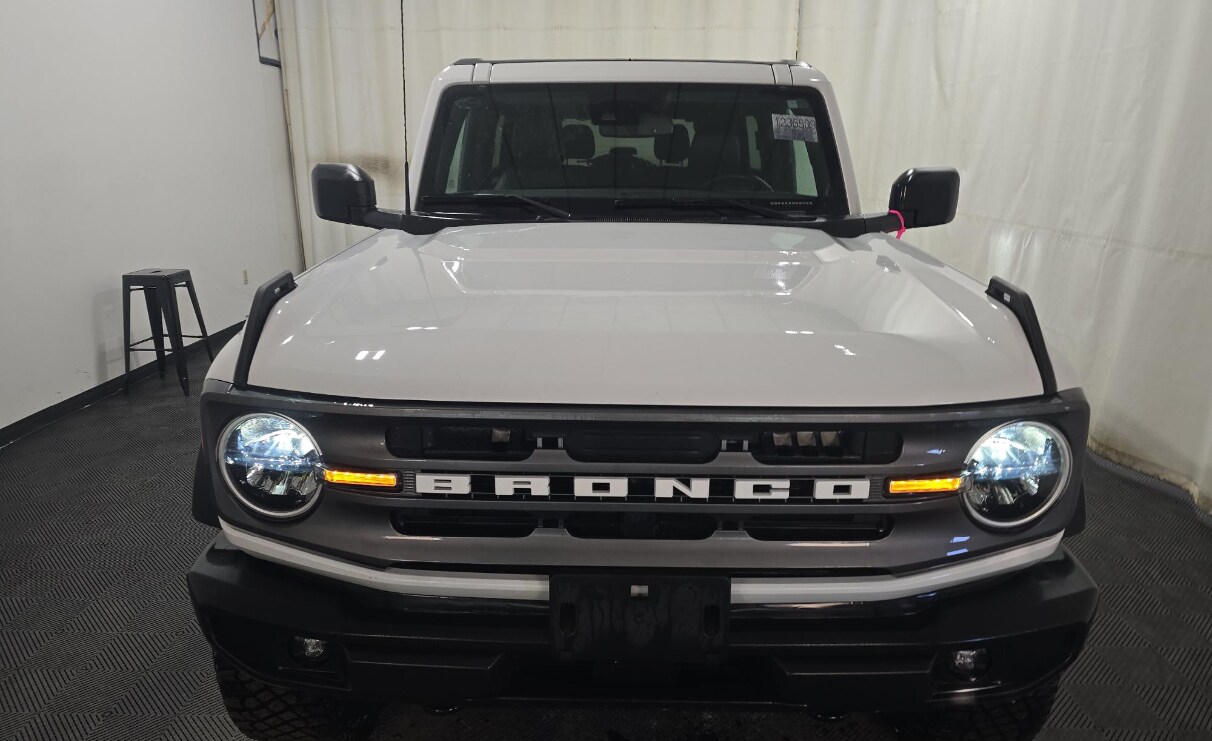 2024 Ford Bronco Big Bend photo 2