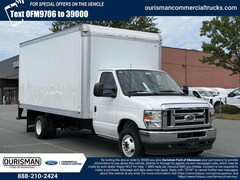 2025 Ford E-450 Cutaway Base Cab/Chassis