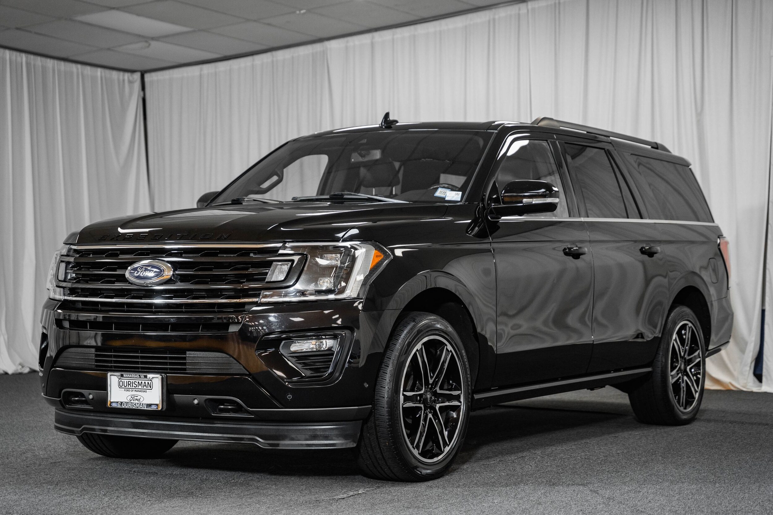 2021 Ford Expedition MAX Limited photo 3