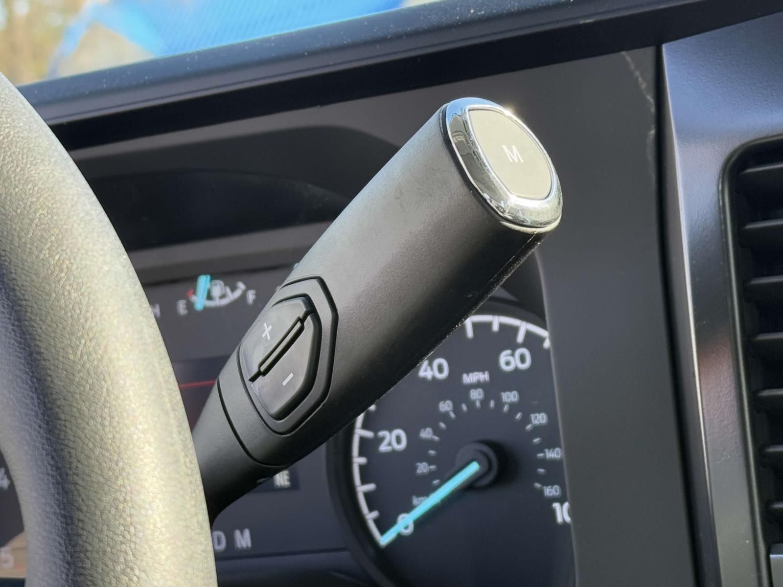 2025 Ford F-550 Super Duty Chassis Cab XL - Photo 17