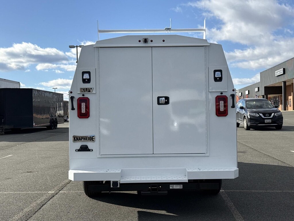 New 2026 Ford E-350 Cutaway Base Cab/Chassis