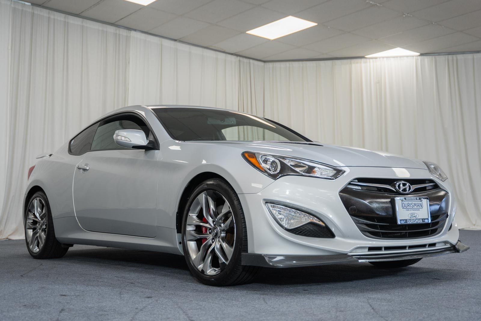 2015 Hyundai Genesis Coupe 3.8 Ultimate 6-Speed M/T's photo