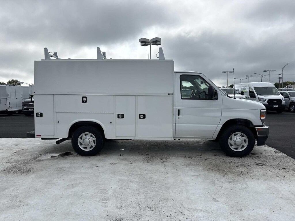 New 2026 Ford E-350 Cutaway Base Cab/Chassis