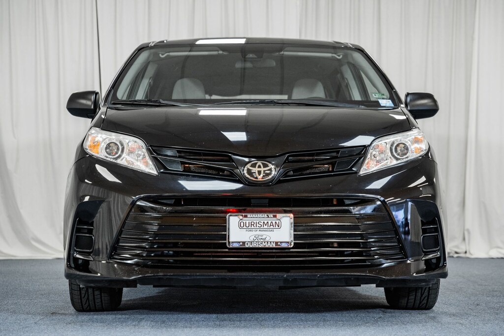 Used 2020 Toyota Sienna L Minivan/Van