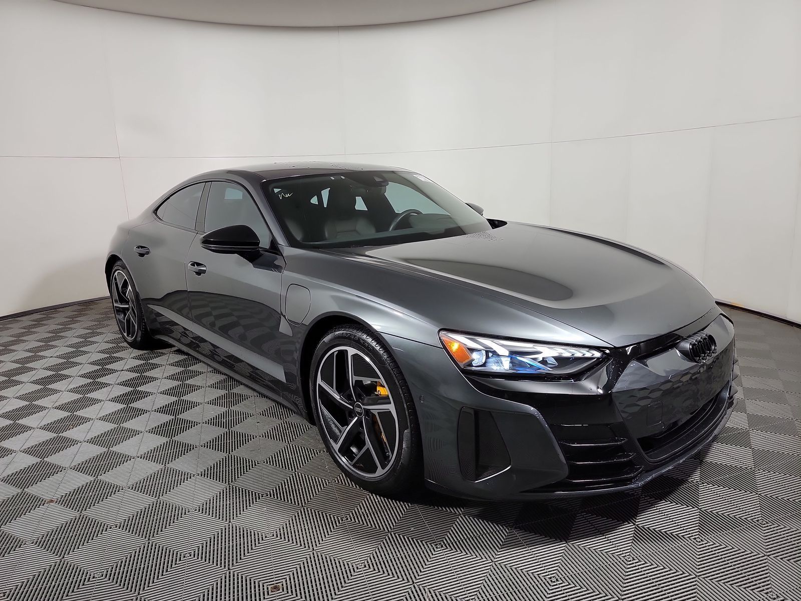 2023 Audi RS e-tron GT Base photo 3